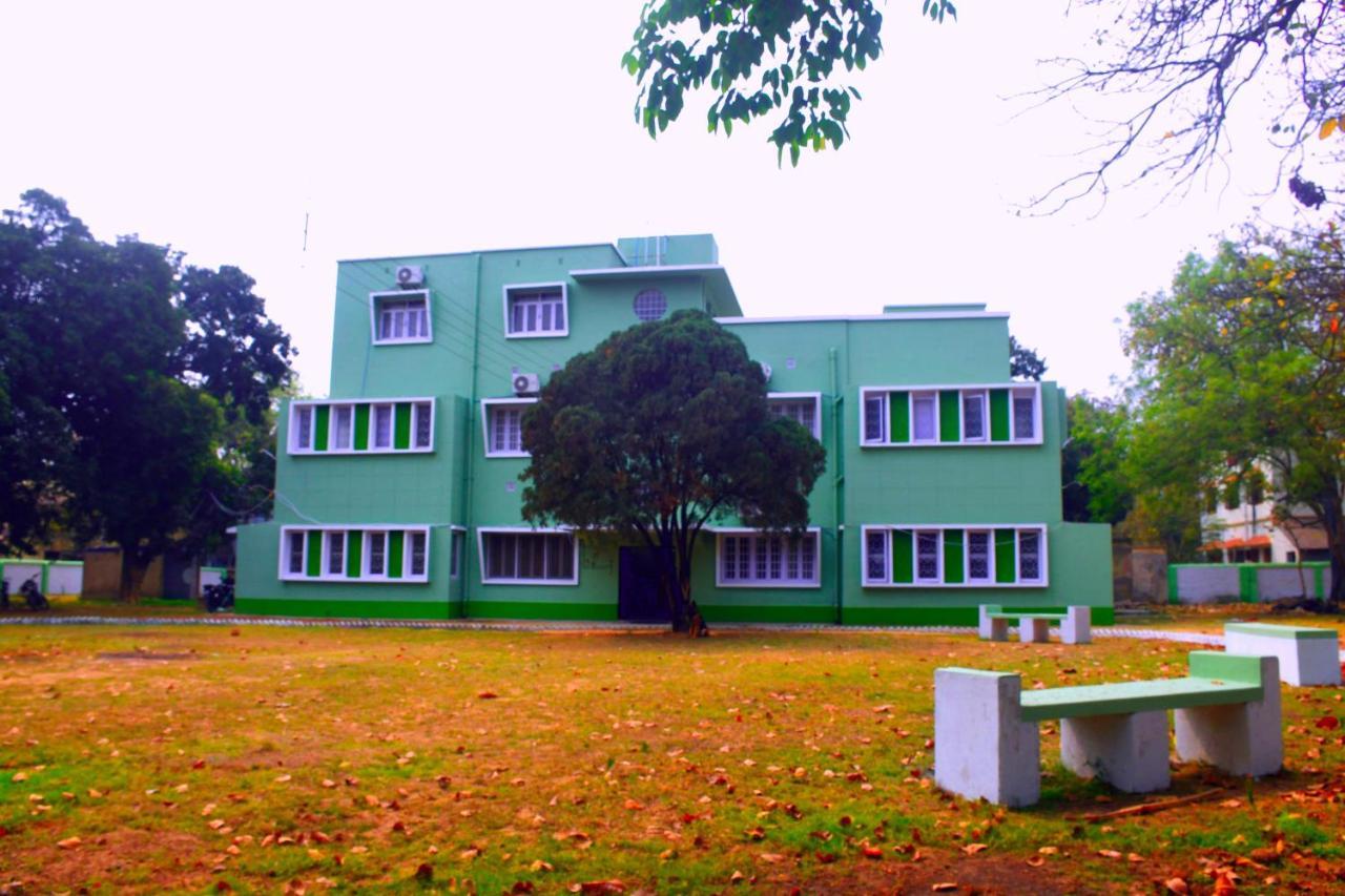 Jhargram Eshani Hotels And Guest House Exterior photo